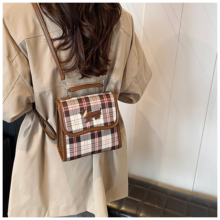 College-style backpack for women 2024 autumn new Dachshund student handbag, retro commuter crossbody bag undefined