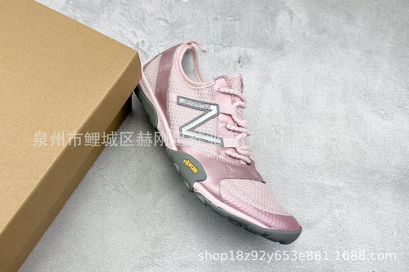新款XC版 Balance NB MT10O 舒适时尚 减震耐磨 低帮 生活休闲鞋|undefined