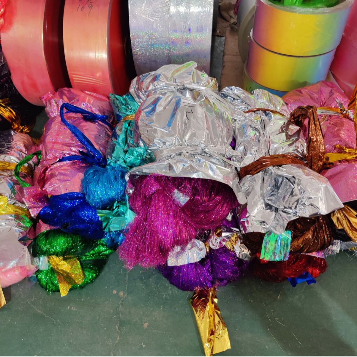 涤纶亮片银丝扁型状透明高亮条形彩丝铝箔纸条多色混彩挂饰带