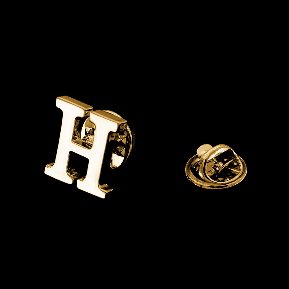 [Cobre puro de doble capa de galvanoplastia sin inventario] Joyería de los hombres de moda 26 letras broche collar pin insignia al por mayor