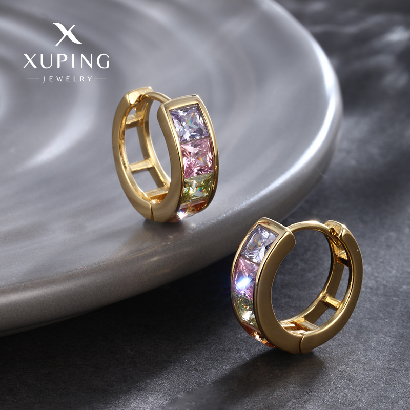 Joyas Xuping Pendientes cuadrados con incrustaciones de circonio Pendientes Pendientes de moda temperamento chapado en oro de 24K Pendientes de celebridades de Internet mujeres