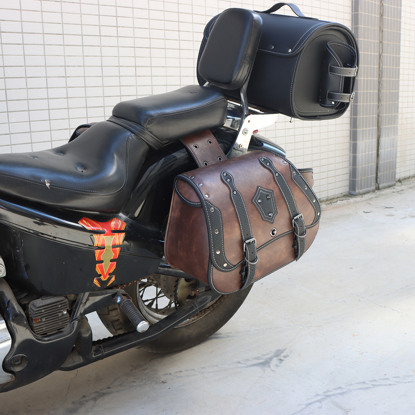 Suitable for Benda Jinjila 350 Black Ride 500 Spring Breeze 450 Bracket Side Bag Motorcycle Retro Leather Waterproof Side Bag