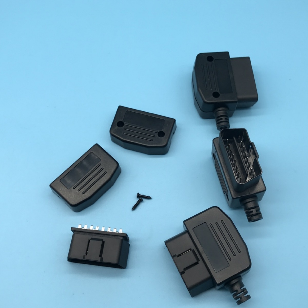 汽车连接器，汽车接德件，OBDd插头 外壳16针90度公头故障诊断仪