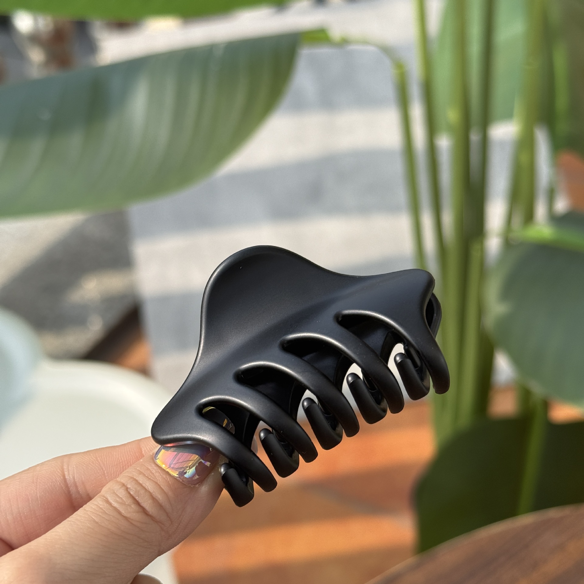 45g Weight Hair Claws Hair Accessories Type 1 Piece Quantity Holiday, Daily, Street Occasion Plastic, Resin Material Solid Color Pattern All Seasons Season Women's Gender Polishing Design Simple Style Style Simple Style Women's Solid Color Plastic Resin Polishing Hair Claws 16