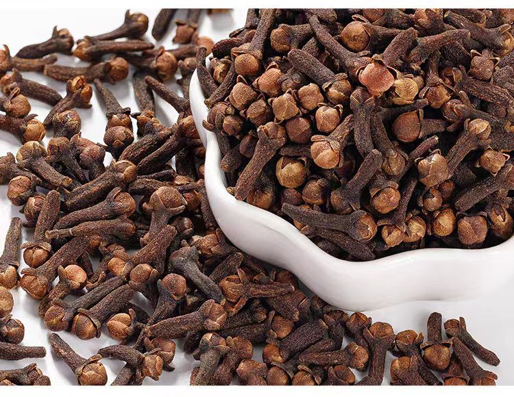 Gong Ding Xiang (Clove Bud, Syzygium aromaticum) — Dried Food-Herb Spice, 500g in use