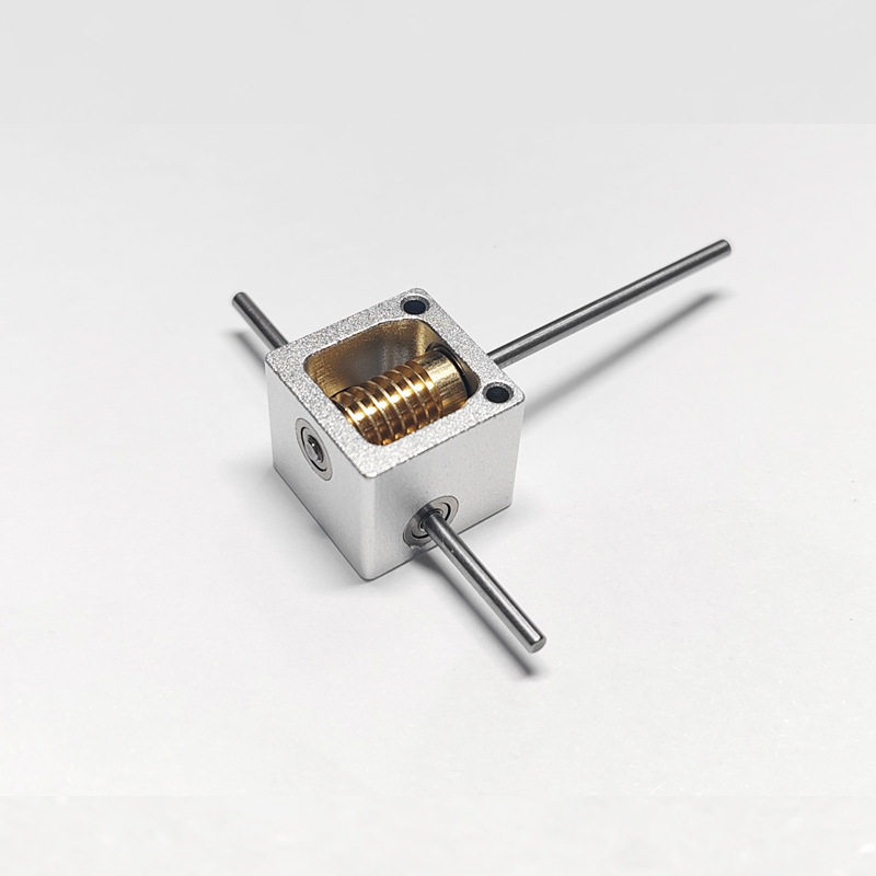 2/3mm迷你蜗轮蜗杆箱直角转角器小型90度减速齿轮箱换向器传动箱