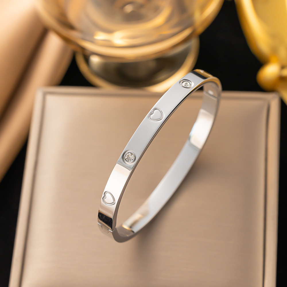 Bracciale alla moda a forma di cuore, bracciale in acciaio inossidabile con fibbia a forma di cuore, gioielli in acciaio al titanio con diamanti_voghion.com