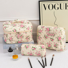 2024小清新可爱棉质化妆包小众便携洗漱收纳包碎花ins可爱盒袋箱