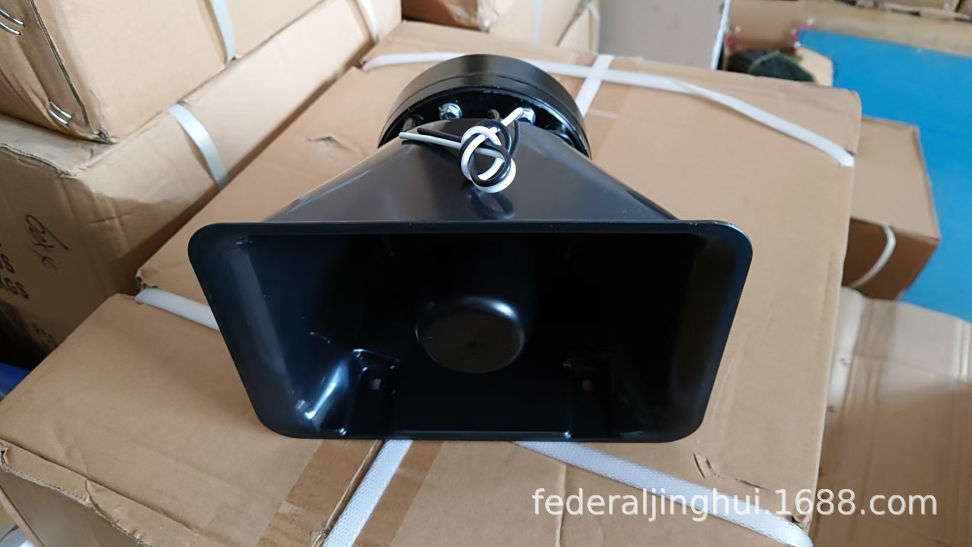 12V Car Alarm Speaker 200W High-Power Loudspeaker Siren Speaker Square Design 100C Speaker