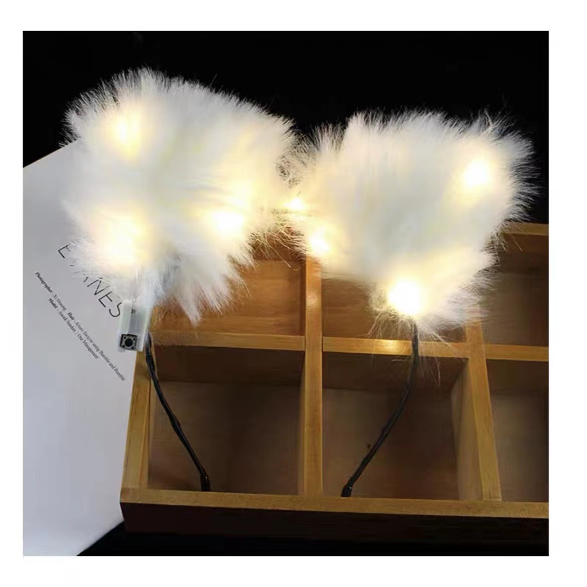 Nueva diadema con orejas de conejo de plumas con luces intermitentes, accesorio para la cabeza súper brillante, horquilla luminosa, popular en atracciones turísticas y puestos callejeros, venta al por mayor.