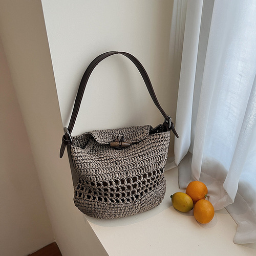 Cross-border 2025 New Hand Crochet Shoulder Bag with Underarm Design, Grass Weave Summer Handbag for Unique Women, Trendy Handbag