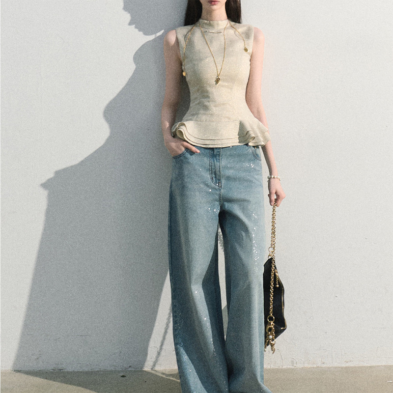 The Story of White Sea Waves: Sail Gold-Plated Linen Waist-Cinching Halter Neck Camisole with Ruffled Trim