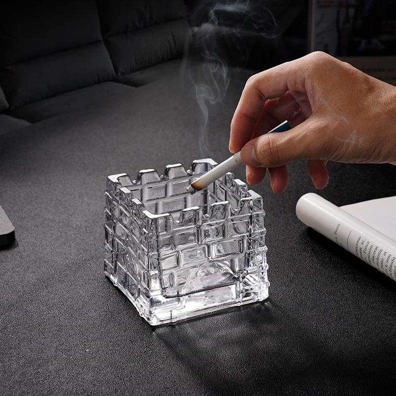 高级感烟灰缸家用客厅缸防飞灰烟盅创意个性潮流高端玻璃烟办公室