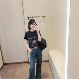 26春夏max同款女士胸前字母印花宽松休闲时髦减龄舒适上衣