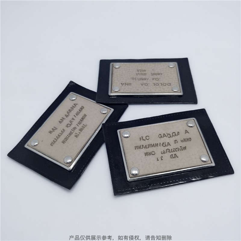 供应东莞皮牌工厂 激光打标人造革五金皮牌 打铆钉logo保健椅皮标