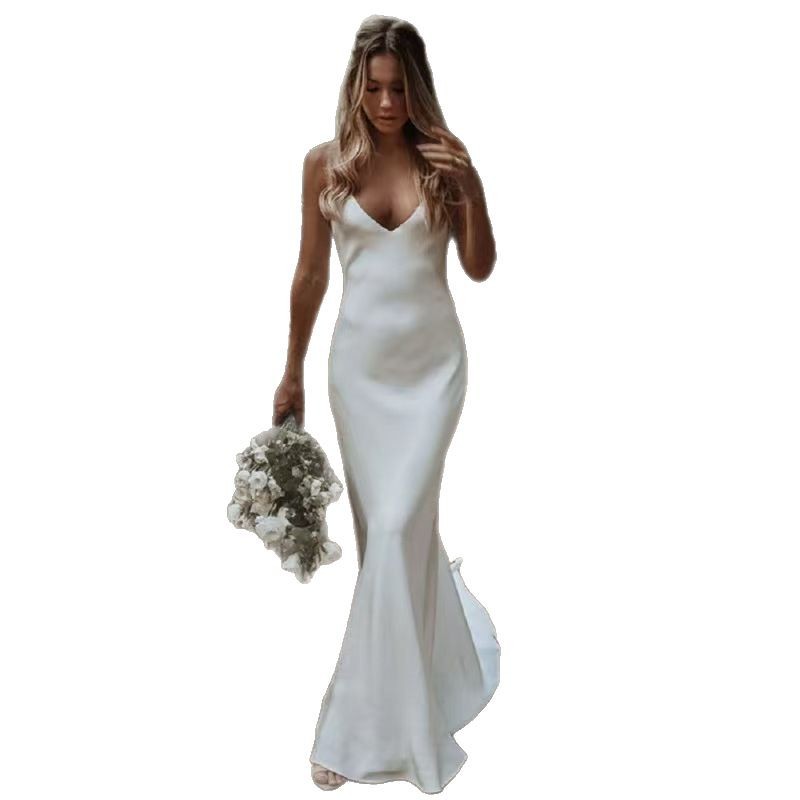 Europa y América comercio exterior nuevo vestido de novia sexy profundo V-collar sin mangas vestido de novia simple delgado vestido de novia largo image 5