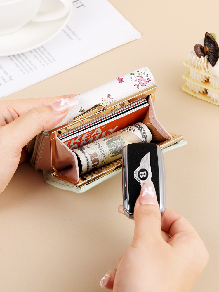 Cartera transfronteriza en niñas lindas carteras de cambio de tres plegados, bolsas de tarjetas de gran capacidad, bolsas de tarjetas de larga duración, bolsas cortas para mujeres