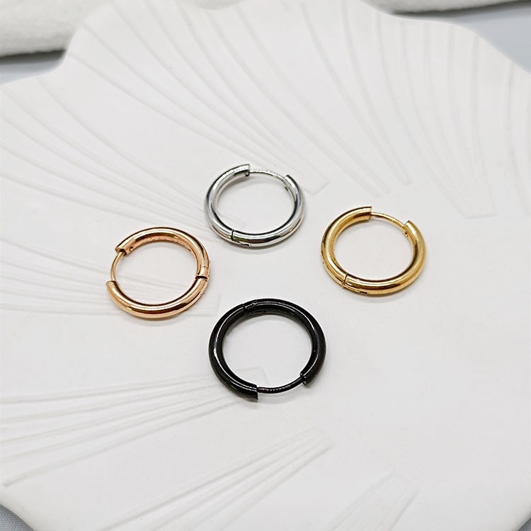 Cross-border stainless steel hoop earrings, versatile and fashionable plain hoops for men and women, stylish round hoop earrings