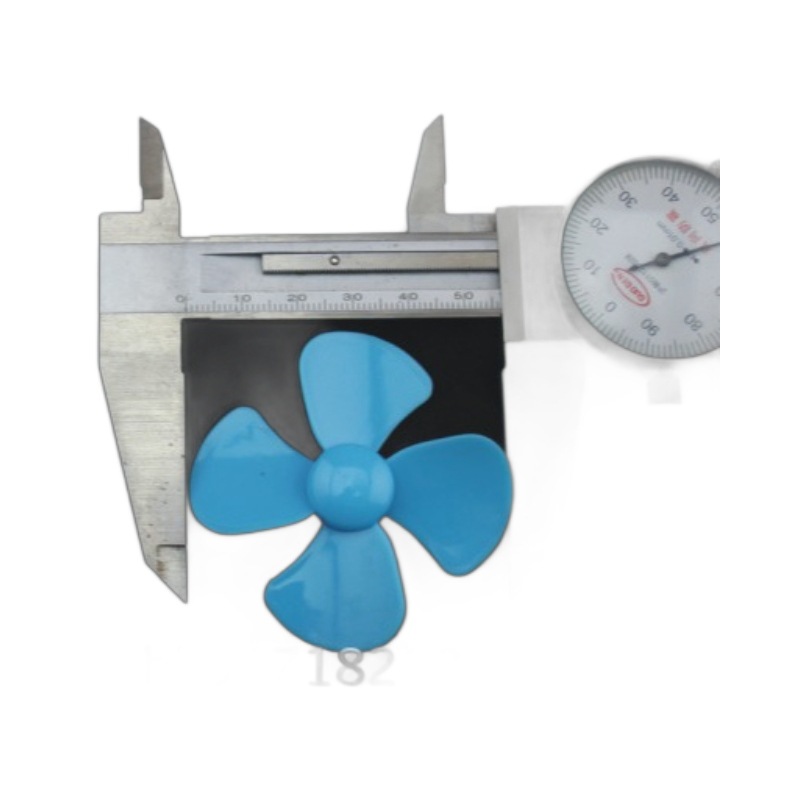 Hélice de 4 Palas Φ604Y2A Azul — Accesorio para Modelos y Juguetes (60 mm)