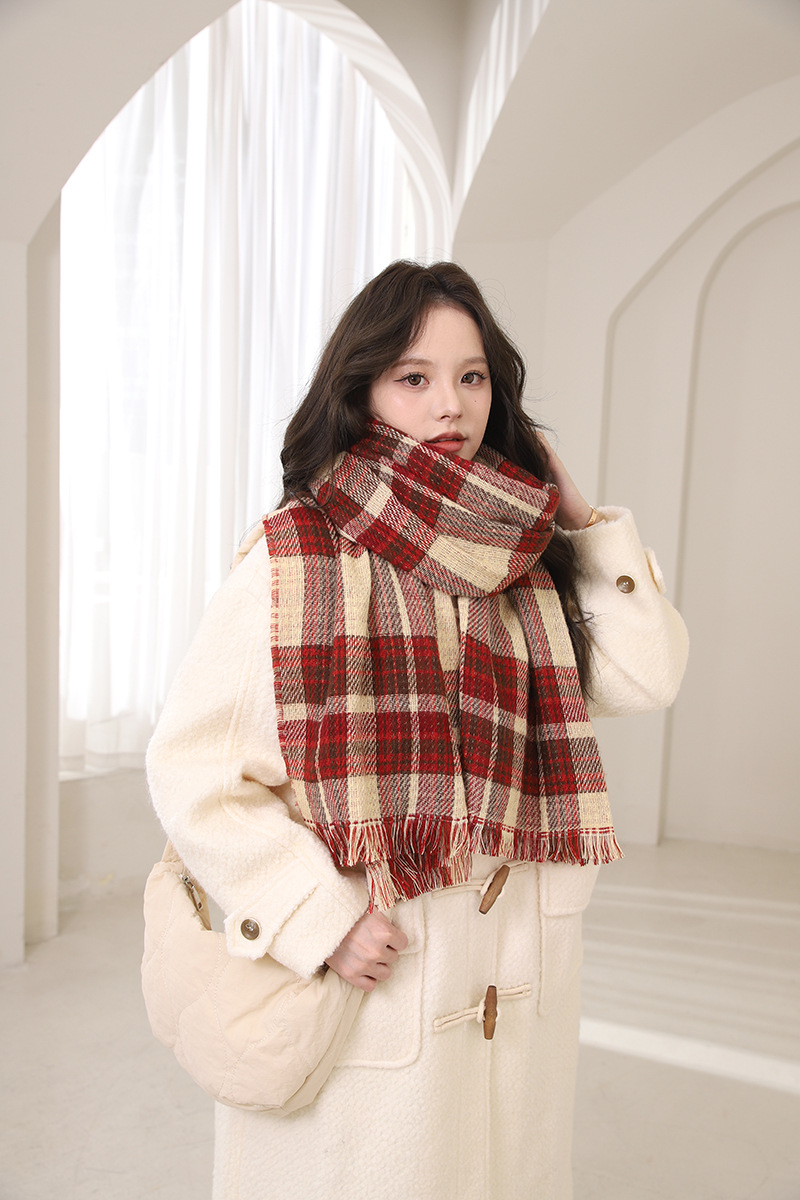 Red scarf women's winter 2024 new Korean version New Year's warm couple Christmas gift checkered pattern_voghion.com