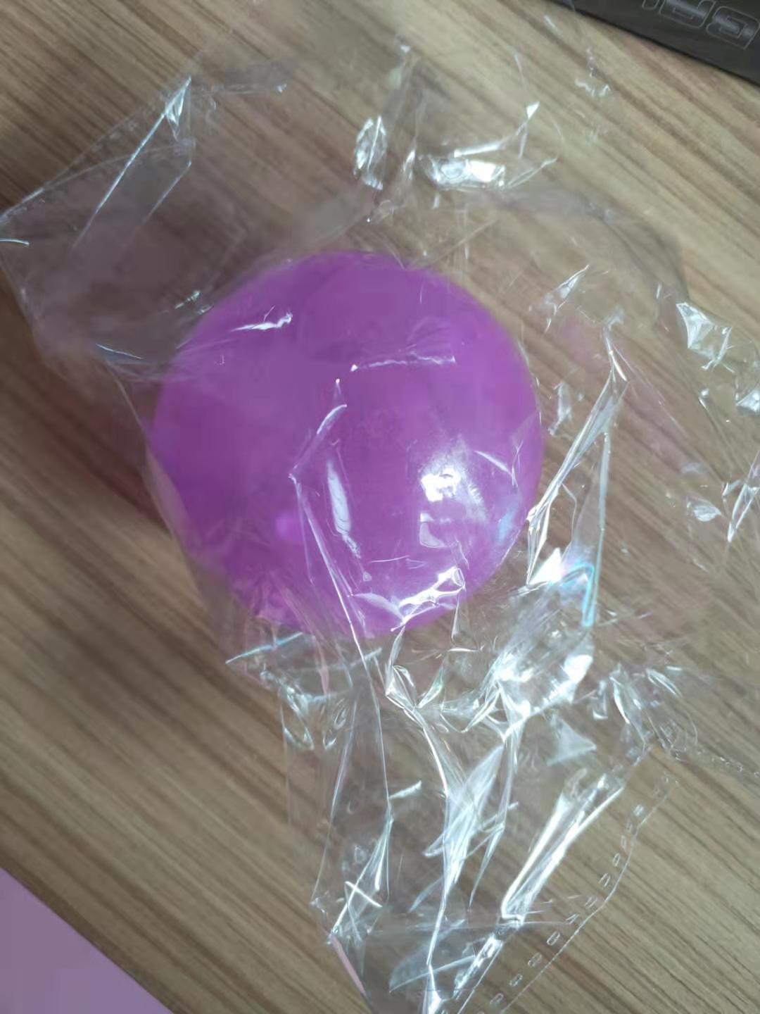 Tiktok mismo estilo pared pegajosa bola luminosa Bola de techo diversión pegajosa bola objetivo pegajosa Bola de ventilación de juguete