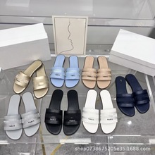 D��2024��ĸ�r�д̽�һ�_���⴩ɳ���Ӽ�ƽ��Ů��Ь��ĸ�̽��ٸ�