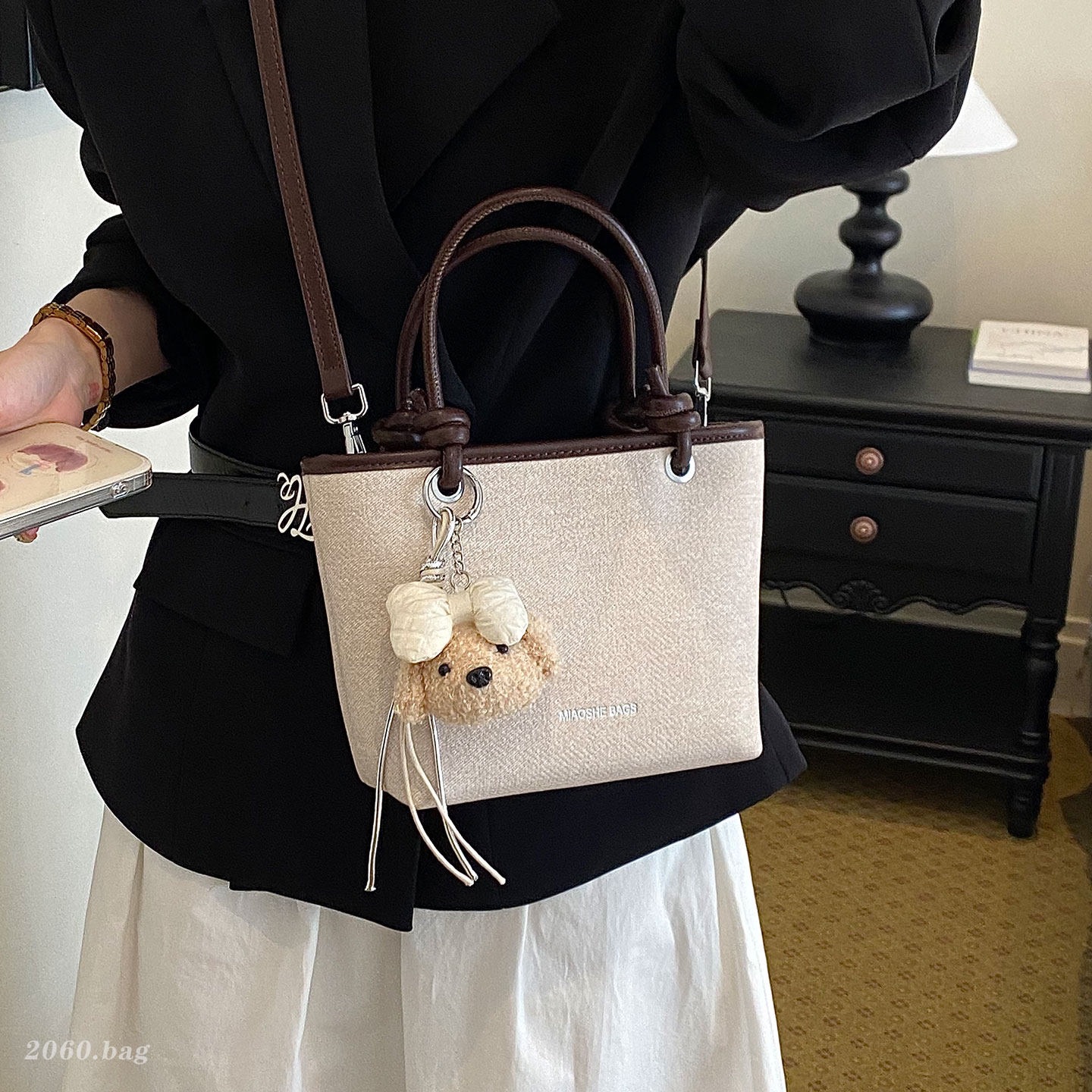 Bucket nuevo bolso de hombro de mujer diseño versátil portátil de moda coreana nicho verano 2026 pequeño