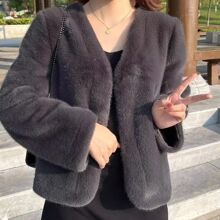 ������Ƥ������Ů���¿��ˮ��ë���С���Ӷ̿�ë�q�����_��