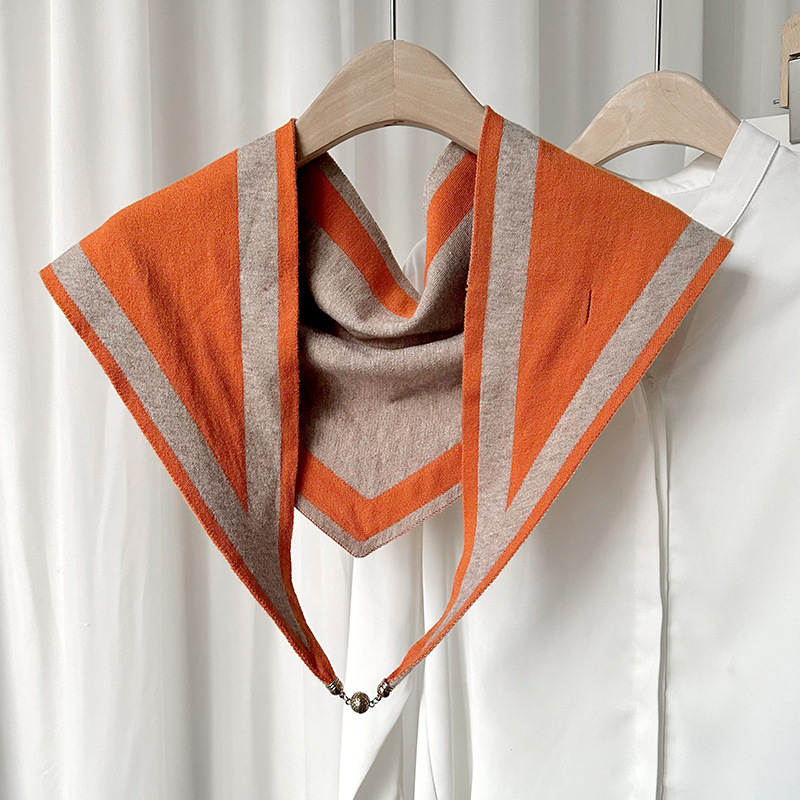 Nueva hebilla magnética bufanda de triángulo de punto para mujer otoño e invierno cálido cuello bufanda de protección de moda todo fósforo suave bufanda decorativa