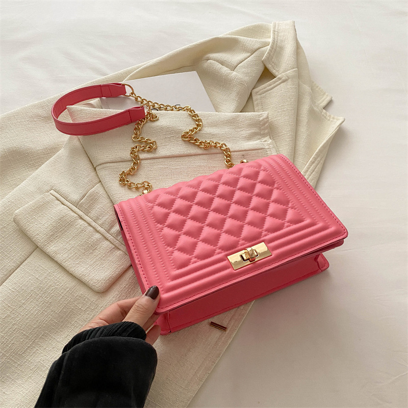 Bolso de cadena de diamante de alta sensación 2024 nuevo bolso cuadrado de moda nicho universal bolso de hombro casual