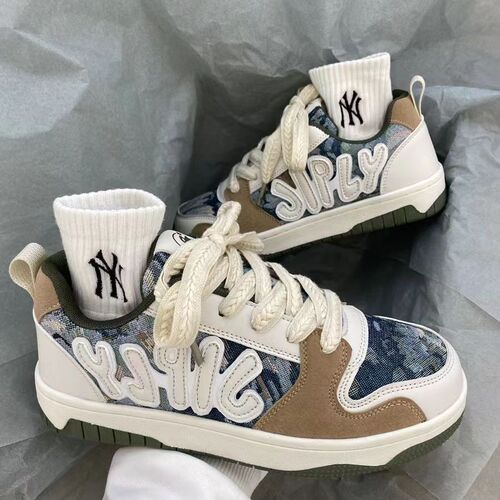 National trend ins Hong Kong style niche letter design moral training shoes men's chic retro cashew flower couple sports skateboard shoes