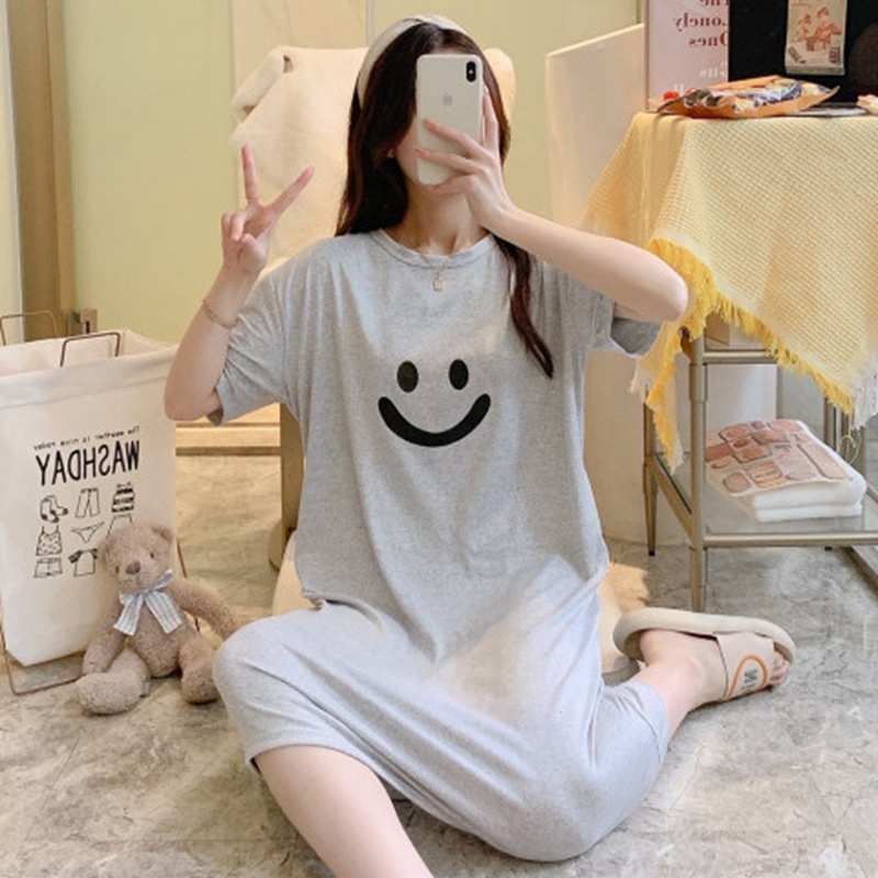 Estilo coreano nuevo verano de manga corta pijamas de las mujeres japonés ins cuello redondo suelto vestido MIDI dulce cara sonriente WeChat celebridad en línea