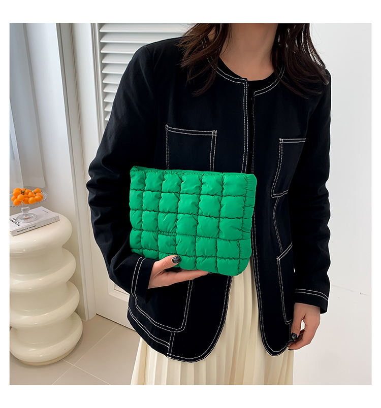 175g Weight Synthetic Leather Lining Material Magnetic Buckle Closure Type / Strap Type Clutch Bag Bags Type Holiday, Travel Occasion Cotton Material Lattice, Solid Color Pattern All Seasons Season Women's Gender Basic, Classic Style Style Medium Size Basic Classic Style Lattice Solid Color Cotton Makeup Bags 4