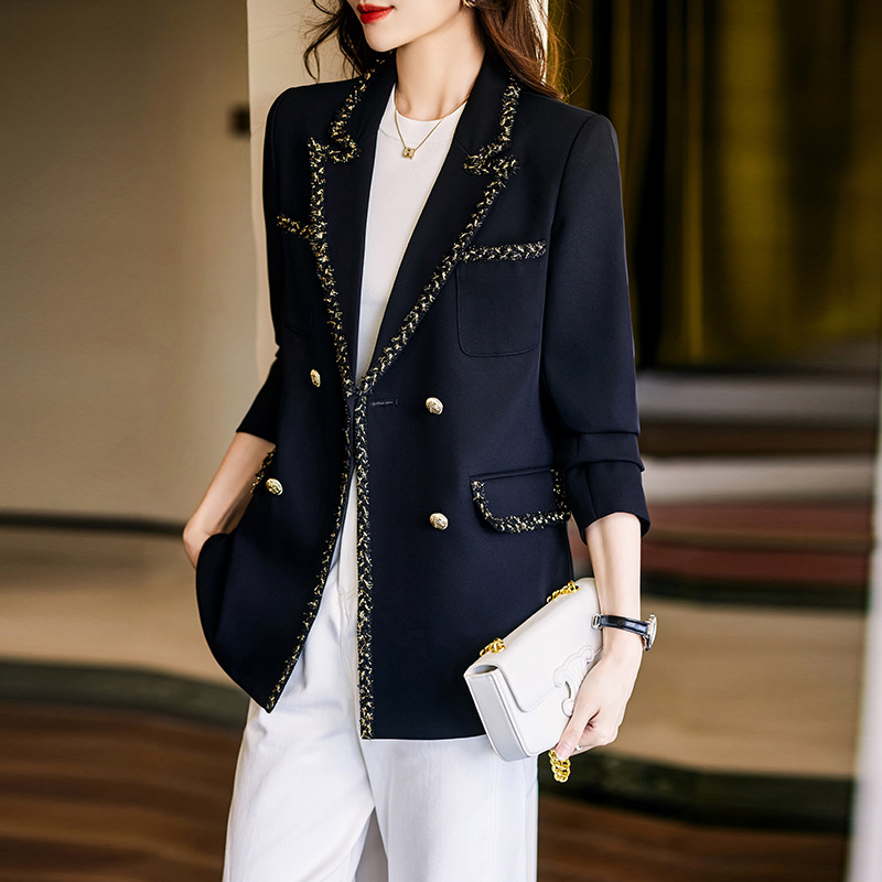 White small suit jacket for women in autumn and winter 2023, new small fragrant style patchwork, western-style casual suit, fashionable and versatile style