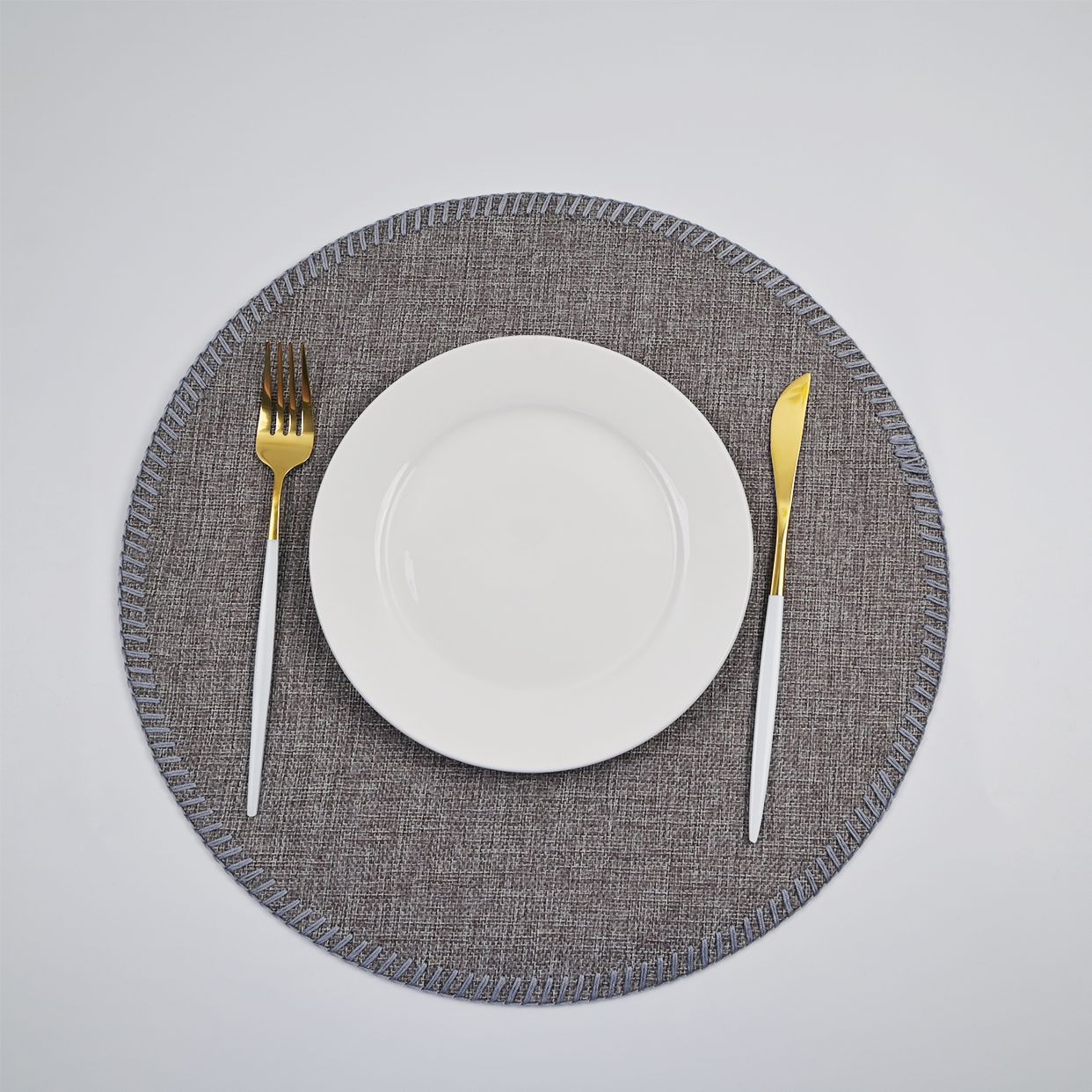 Nuevo cojín de lino redondo de poliéster de color sólido cojín de tela de doble capa lavable anti-deslizante aislamiento de tazas cojín de mesa