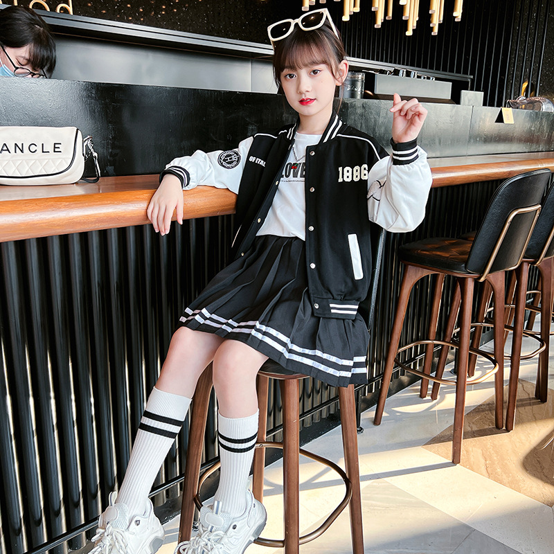 Set da ragazza Nuova tuta da baseball per bambini primaverili e autunnali Sport casual Gonna a pieghe alla moda in due pezzi JK uniforme_voghion.com