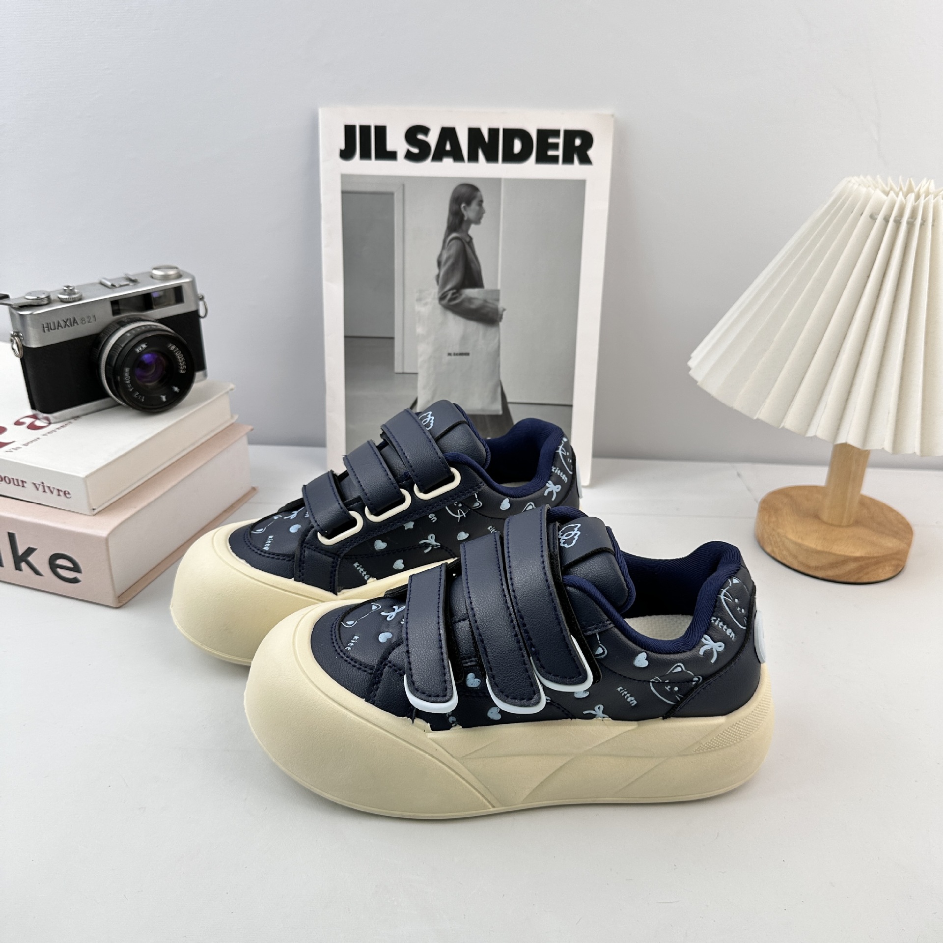 Farwave Velcro zapatos blancos 2025 otoño nuevo chic nicho coreano zapatos de banquete zapatos bolsas de pan