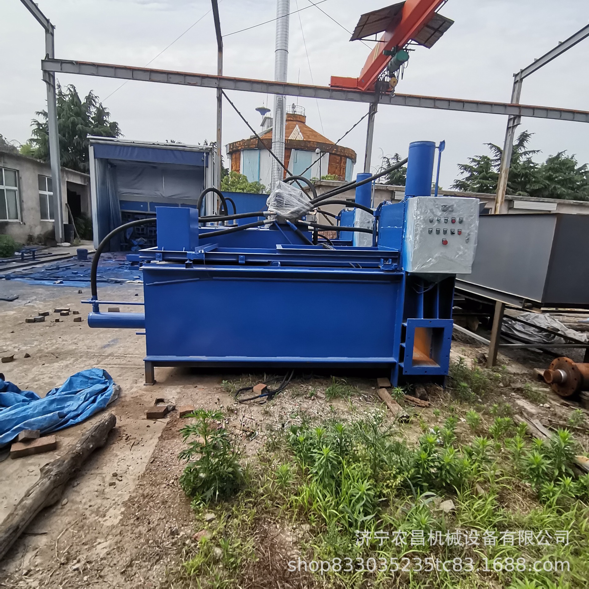 小麦秸秆打包装袋机 青储玉米秸秆打包机 青贮玉米液压打包机图片