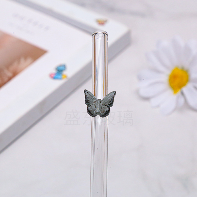 Nueva mariposa de color de paja de vidrio resistente al calor anti-escaldadura anti-lápiz labial multicolor opcional no desechable estilo de niña