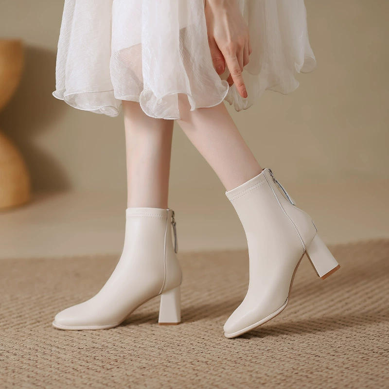 Белые короткие сапоги из натуральной кожи для женщин на толстом каблуке. Осень-зима 2025 года. Сапоги на высоком каблуке на среднем каблуке. Тонкие сапоги интернет-знаменитостей. Женские ботинки челси.