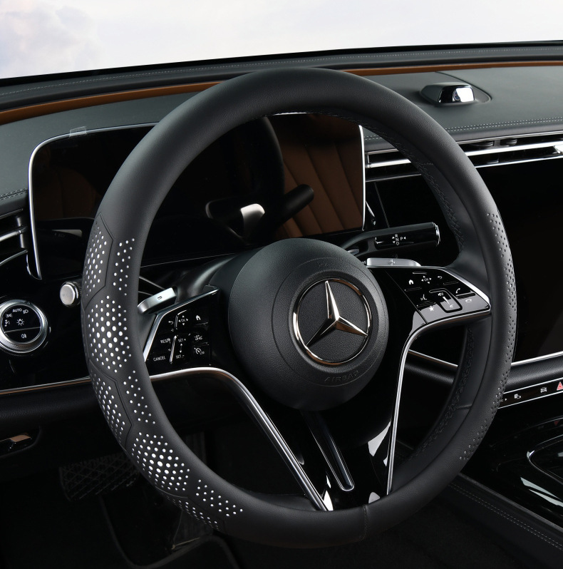 25 Years New All-Season Universal Ball Full Leather Stain-Resistant, Cool, Breathable, Sweat-Absorbent and Non-Slip Car Steering Wheel Cover