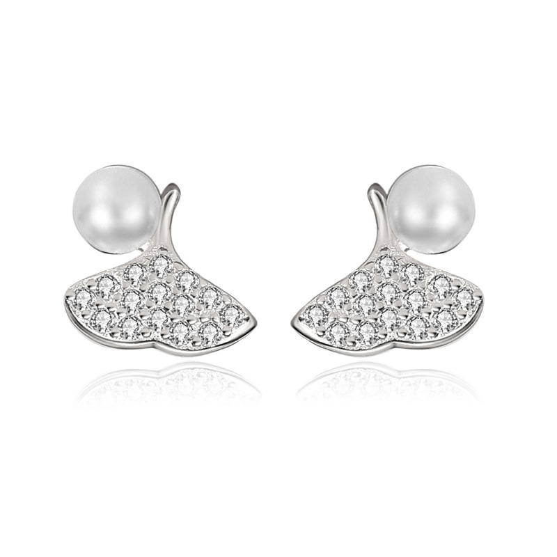Pendientes de plata esterlina S925 de estilo japonés y coreano pendientes de perlas de hoja de ginkgo pendientes de perlas de mujer pequeños pendientes de diamantes completos con incrustaciones de alta calidad al por mayor