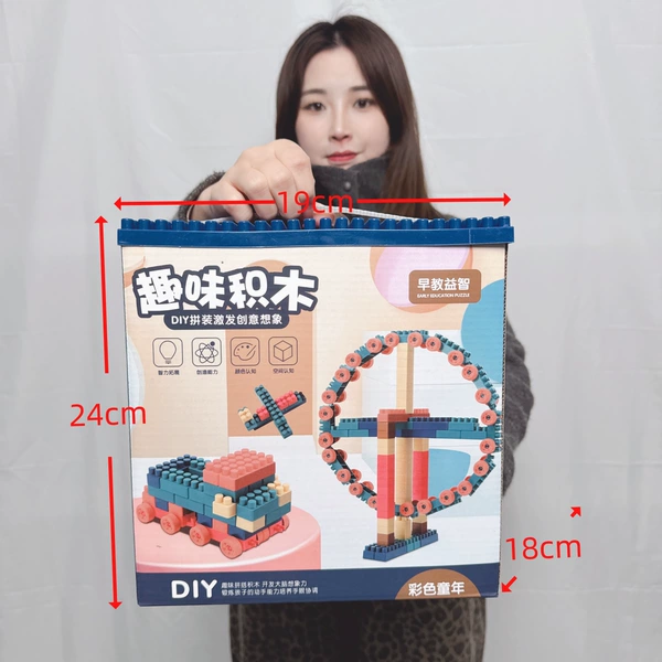 Constructor, 390 pieces