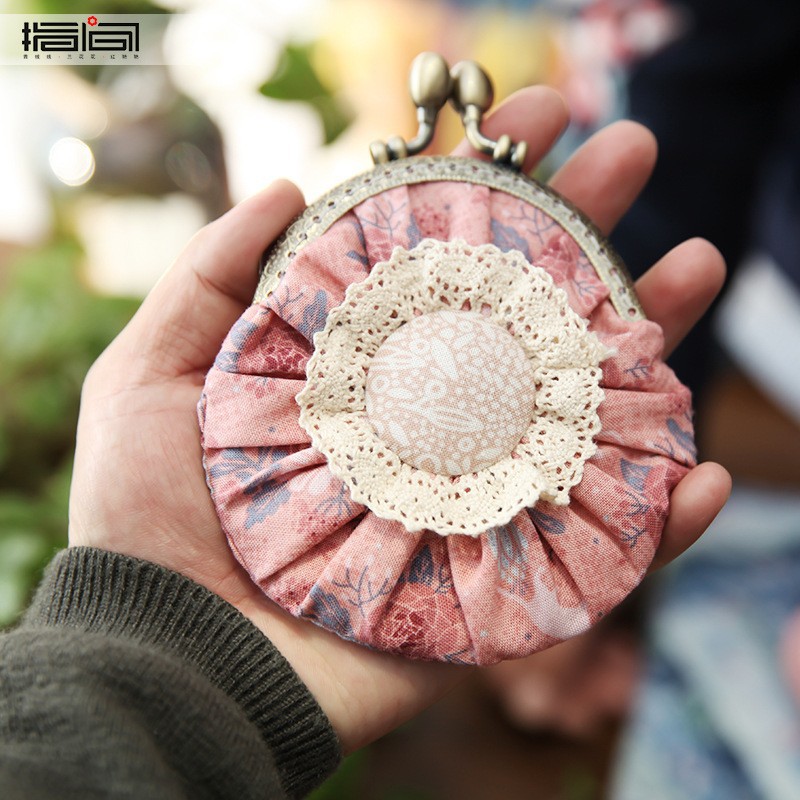 Boca de encaje bolsa de oro-gato en Flower Room ~ Rojo (producto no terminado) + 8,5 boca de oro