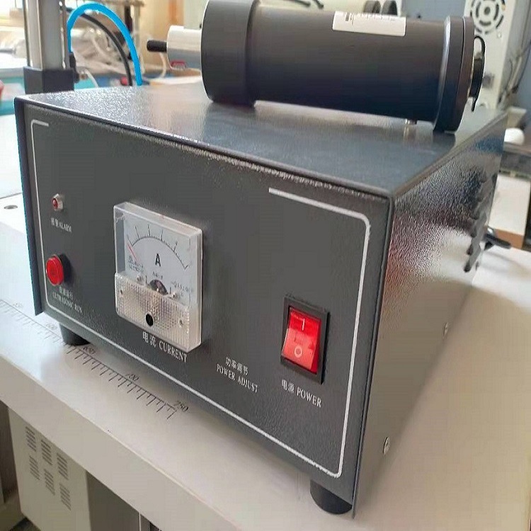 供应超声波塑料焊接机，小型超声波焊接机