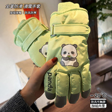新款冬季儿童小熊猫卡通手套滑雪防寒女加绒保暖防水骑行手套跨境