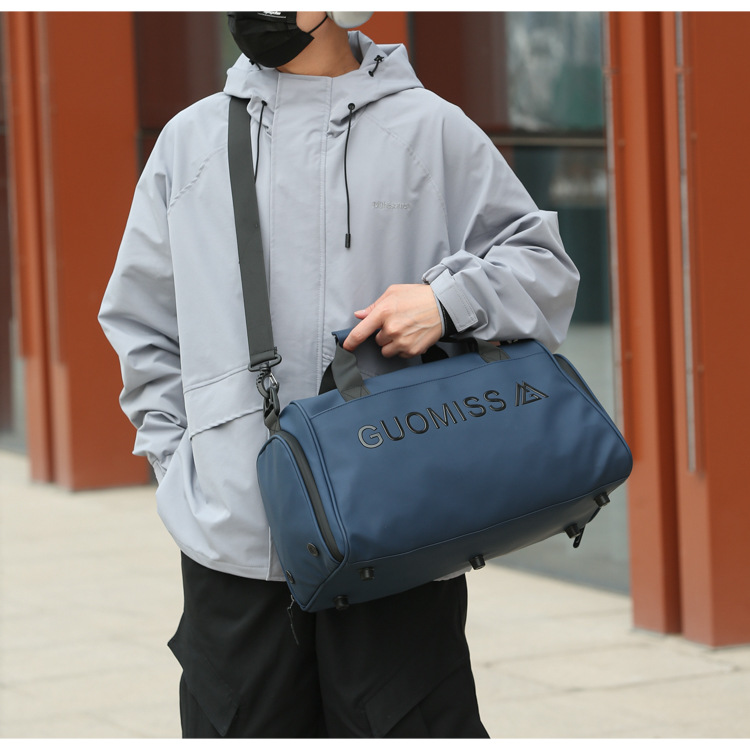 Hochwertige, multifunktionale Reise-Sporttasche für Herren mit großem Fassungsvermögen und separater Aufbewahrungsmöglichkeit für trockene und nasse Gegenstände._voghion.com