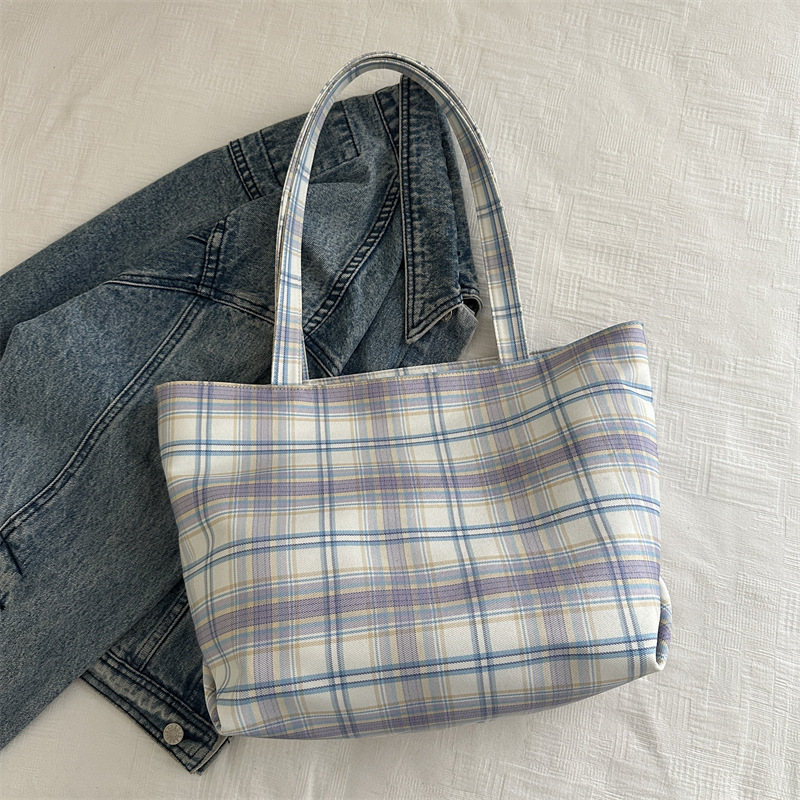 Bolsos nuevos de otoño e invierno, bolsos portátiles de gran capacidad simples, bolsos de hombro y axilas de todos los partidos, bolsos de hombro, bolsos de mujer