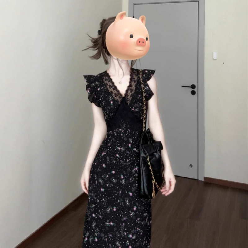 法式赫本风高级感超好看V领碎花连衣裙漂亮独特收腰茶歇裙2025夏|undefined