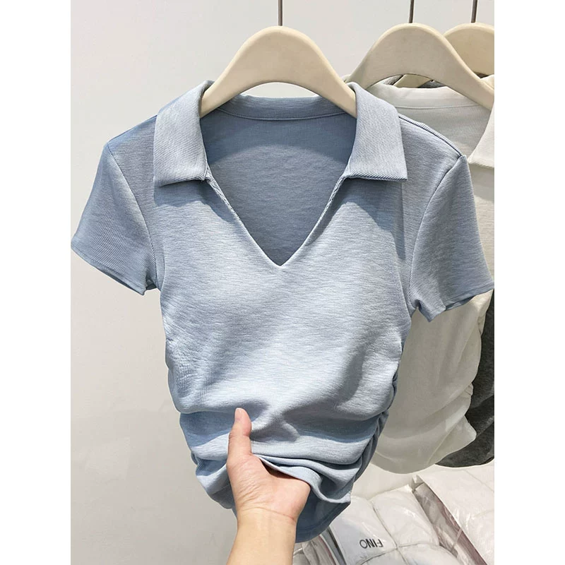 Женская футболка с короткими рукавами и нагрудной подкладкой в ​​стиле поло, лето 2025, новый стиль, не нужно носить нижнее белье, плиссированный талии, утягивающий топ